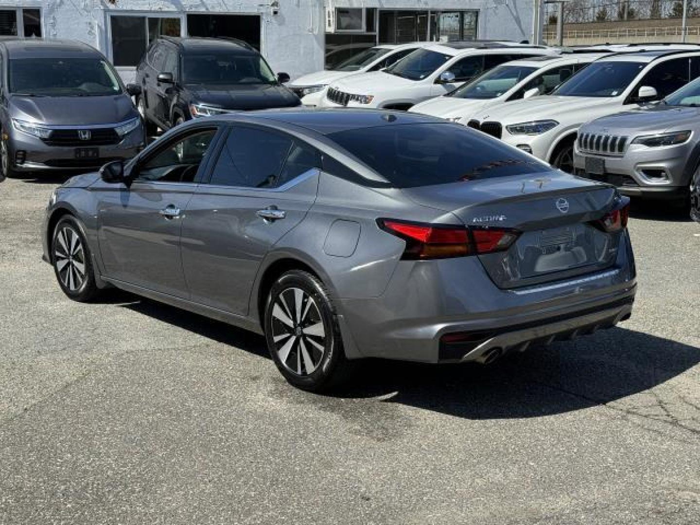 2020 Gun Metallic /Charcoal Nissan Altima 2.5 SL AWD Sedan (1N4BL4EW4LC) , Automatic transmission, located at 1696 Sunrise Hwy, Bay Shore, NY, 11706, (516) 557-0557, 40.733665, -73.256317 - Photo#4