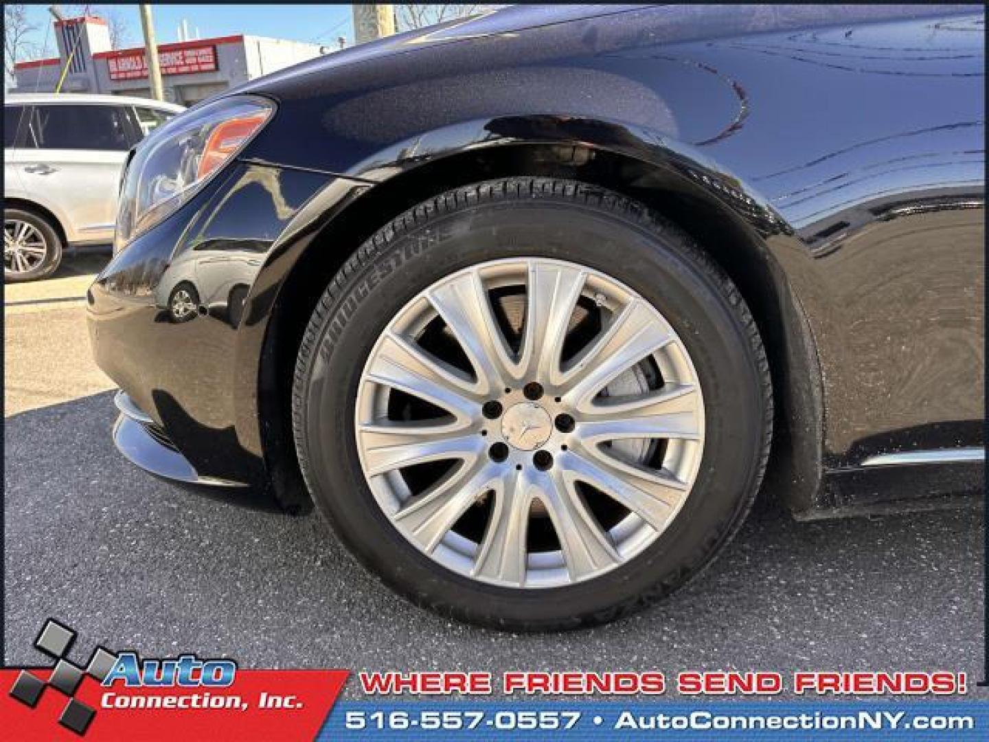 2015 Black /Black Mercedes-Benz S-Class S550 4MATIC Sedan (WDDUG8FB4FA) , Automatic transmission, located at 1696 Sunrise Hwy, Bay Shore, NY, 11706, (516) 557-0557, 40.733665, -73.256317 - You'll feel like a new person once you get behind the wheel of this 2015 Mercedes-Benz S-Class. This S-Class has been driven with care for 824 miles. We always appreciate your business at Auto Connection. Ready to hop into a stylish and long-lasting ride? It won't last long, so hurry in! All intern - Photo#8