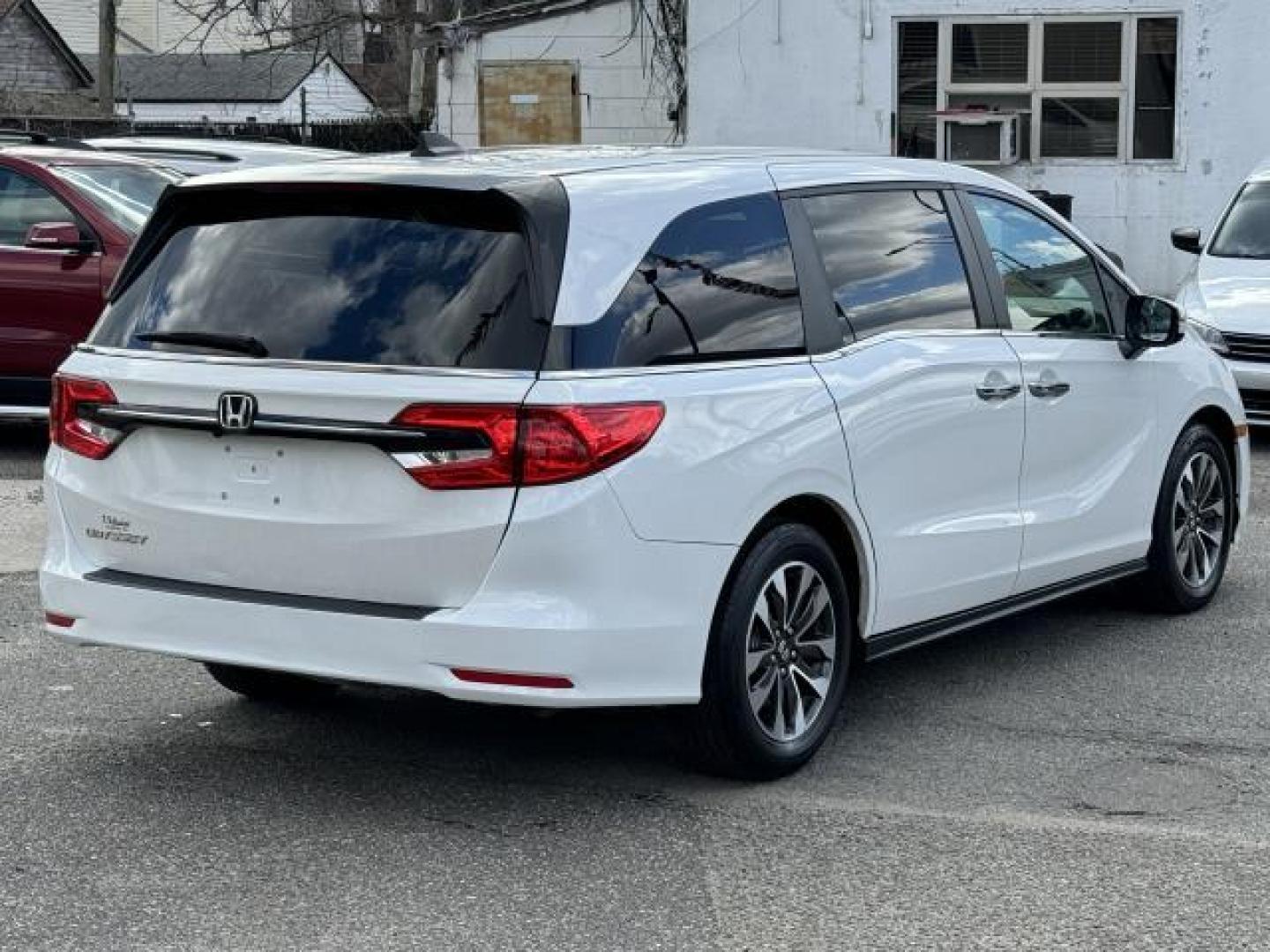 2021 Platinum White Pearl /Beige Honda Odyssey EX-L Auto (5FNRL6H70MB) , Automatic transmission, located at 1696 Sunrise Hwy, Bay Shore, NY, 11706, (516) 557-0557, 40.733665, -73.256317 - This 2021 Honda Odyssey is in great mechanical and physical condition. This Odyssey has traveled 22545 miles, and is ready for you to drive it for many more. Your happiness is our No. 1 priority. Don't risk the regrets. Test drive it today! All internet purchases include a 12 mo/ 12000 mile protect - Photo#14