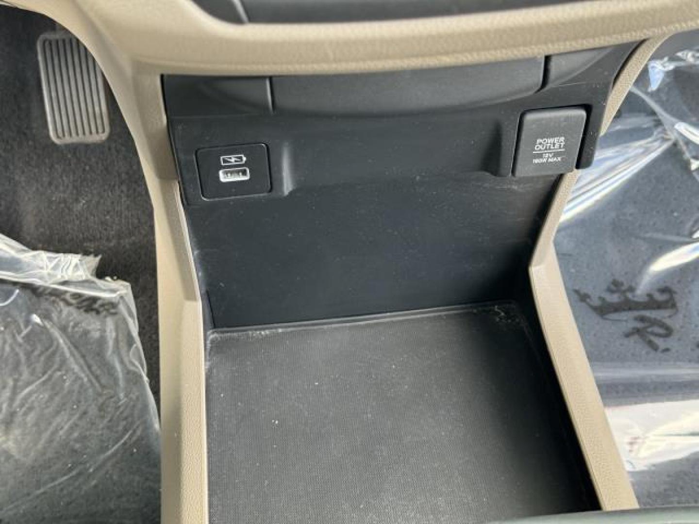 2021 Platinum White Pearl /Beige Honda Odyssey EX-L Auto (5FNRL6H70MB) , Automatic transmission, located at 1696 Sunrise Hwy, Bay Shore, NY, 11706, (516) 557-0557, 40.733665, -73.256317 - Photo#36