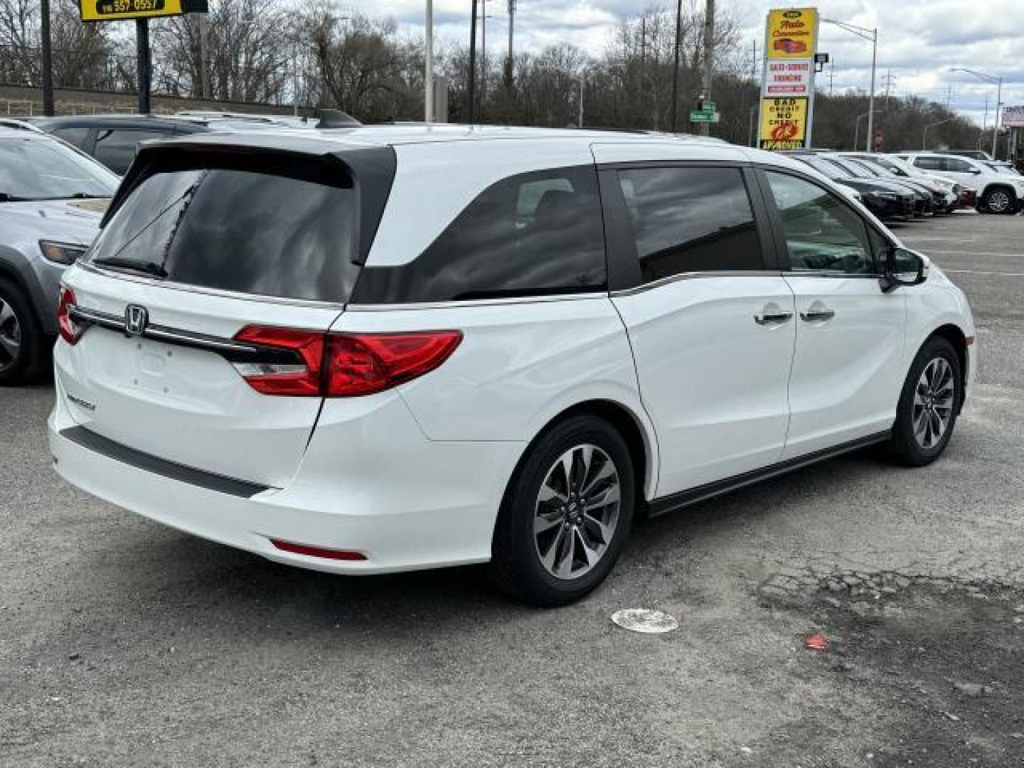 2021 Platinum White Pearl /Black Honda Odyssey EX-L Auto (5FNRL6H73MB) , Automatic transmission, located at 1696 Sunrise Hwy, Bay Shore, NY, 11706, (516) 557-0557, 40.733665, -73.256317 - This 2021 Honda Odyssey is in great mechanical and physical condition. This Odyssey has 22545 miles, and it has plenty more to go with you behind the wheel. We won't sell you a vehicle that we wouldn't sell our family. Stop by the showroom for a test drive; your dream car is waiting! All internet p - Photo#14