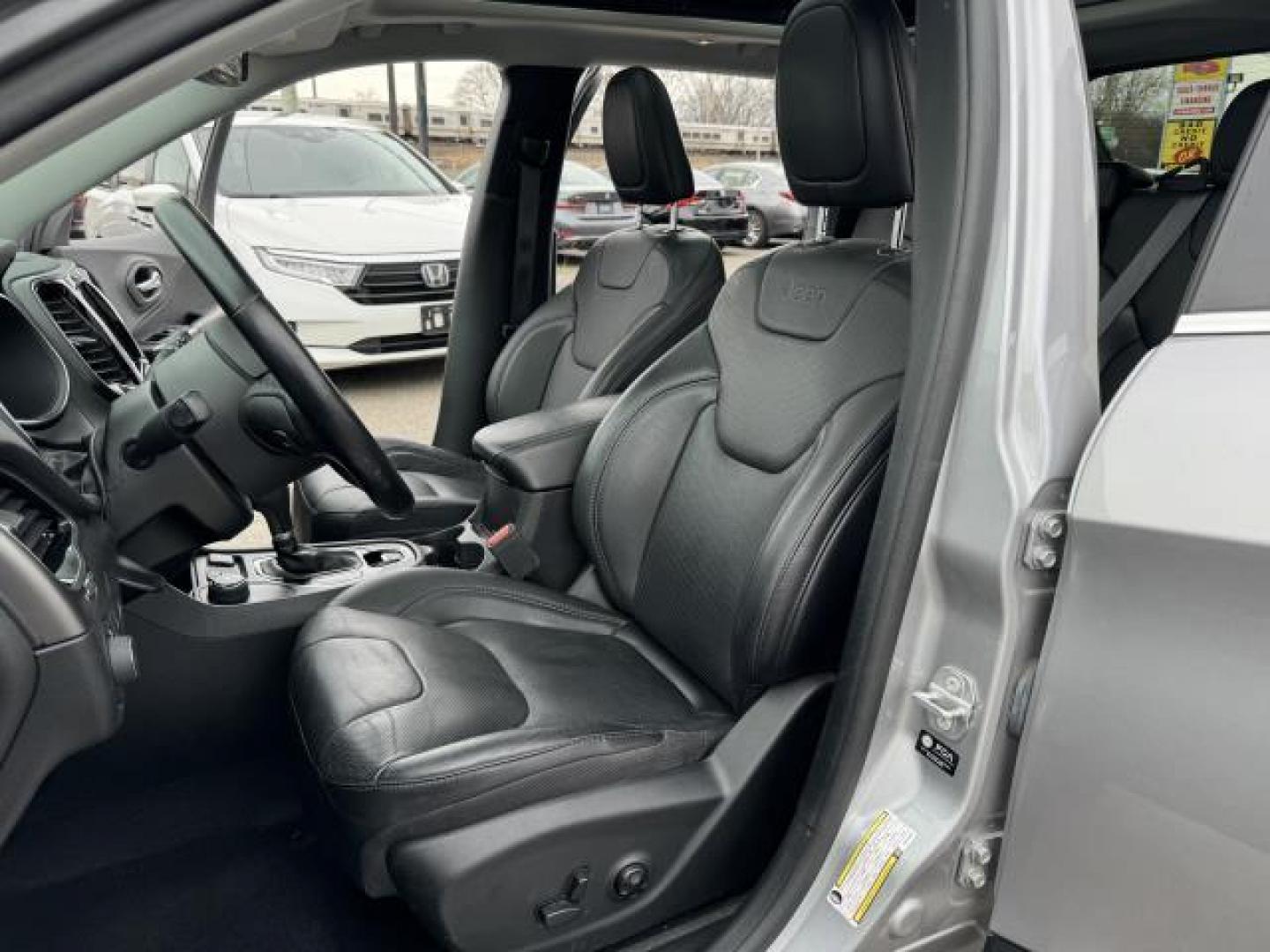 2021 Billet Silver Metallic Clearcoat /Black Jeep Cherokee Limited 4x4 (1C4PJMDX7MD) , Automatic transmission, located at 1696 Sunrise Hwy, Bay Shore, NY, 11706, (516) 557-0557, 40.733665, -73.256317 - Why choose between style and efficiency when you can have it all in this 2021 Jeep Cherokee? This Cherokee has 40359 miles. We never lose a deal on price! Are you ready to take home the car of your dreams? We're ready to help you. All internet purchases include a 12 mo/ 12000 mile protection plan. - Photo#23