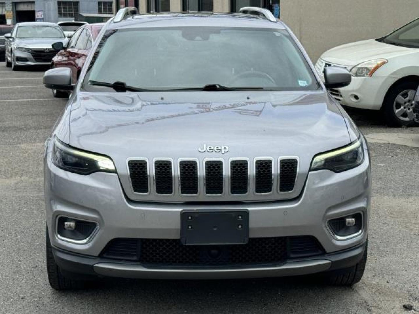 2021 Billet Silver Metallic Clearcoat /Black Jeep Cherokee Limited 4x4 (1C4PJMDX7MD) , Automatic transmission, located at 1696 Sunrise Hwy, Bay Shore, NY, 11706, (516) 557-0557, 40.733665, -73.256317 - Why choose between style and efficiency when you can have it all in this 2021 Jeep Cherokee? This Cherokee has 40359 miles. We never lose a deal on price! Are you ready to take home the car of your dreams? We're ready to help you. All internet purchases include a 12 mo/ 12000 mile protection plan. - Photo#2