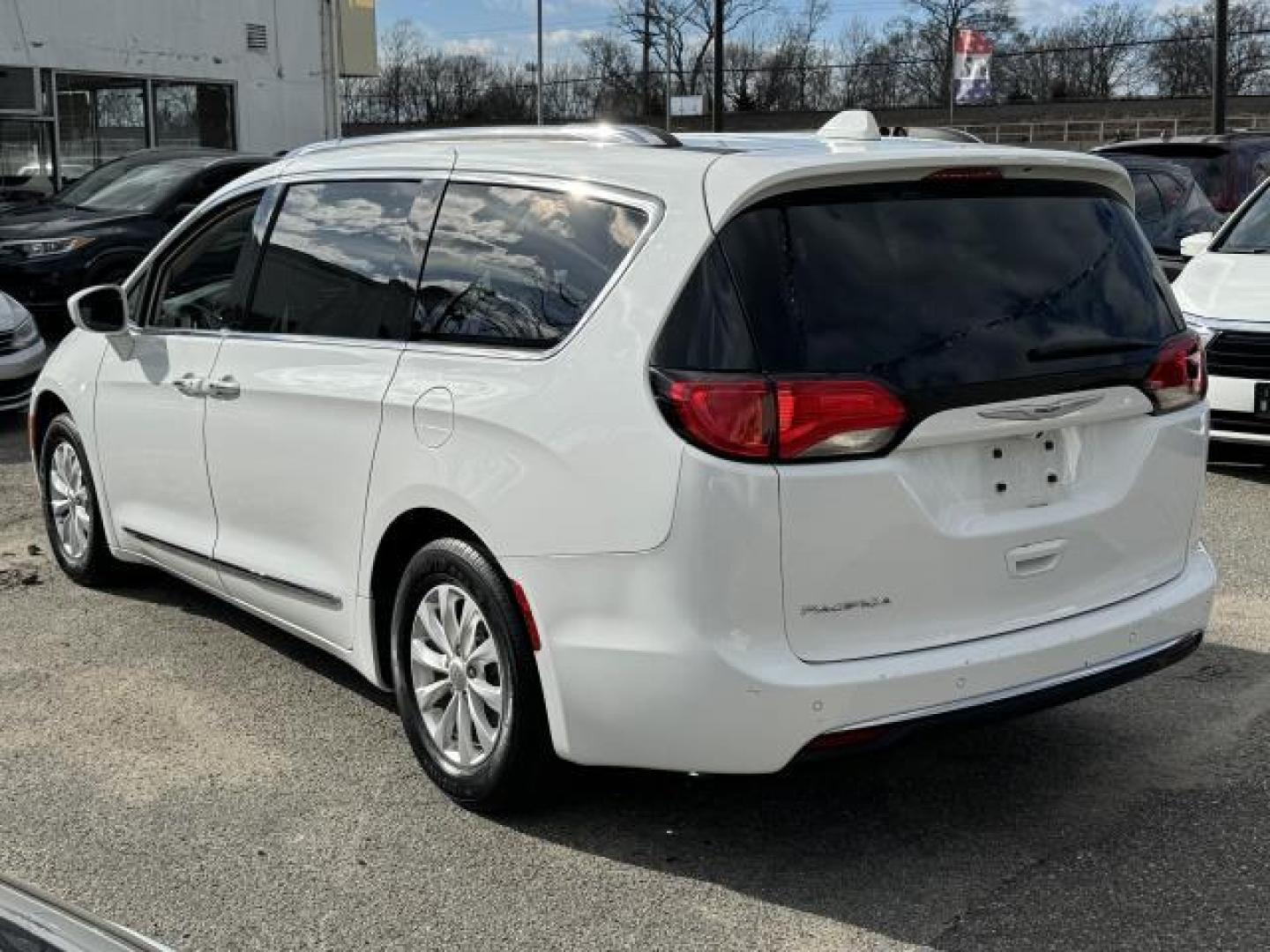 2019 Bright White Clearcoat /Black/Alloy Chrysler Pacifica Touring L FWD (2C4RC1BG2KR) , Automatic transmission, located at 1696 Sunrise Hwy, Bay Shore, NY, 11706, (516) 557-0557, 40.733665, -73.256317 - Form meets function with the 2019 Chrysler Pacifica. This Pacifica has 32860 miles. At Auto Connection, it's all about you and your happiness. Do not Hesitate on such a great offer. All internet purchases include a 12 mo/ 12000 mile protection plan. All internet purchase prices are displayed with a - Photo#4