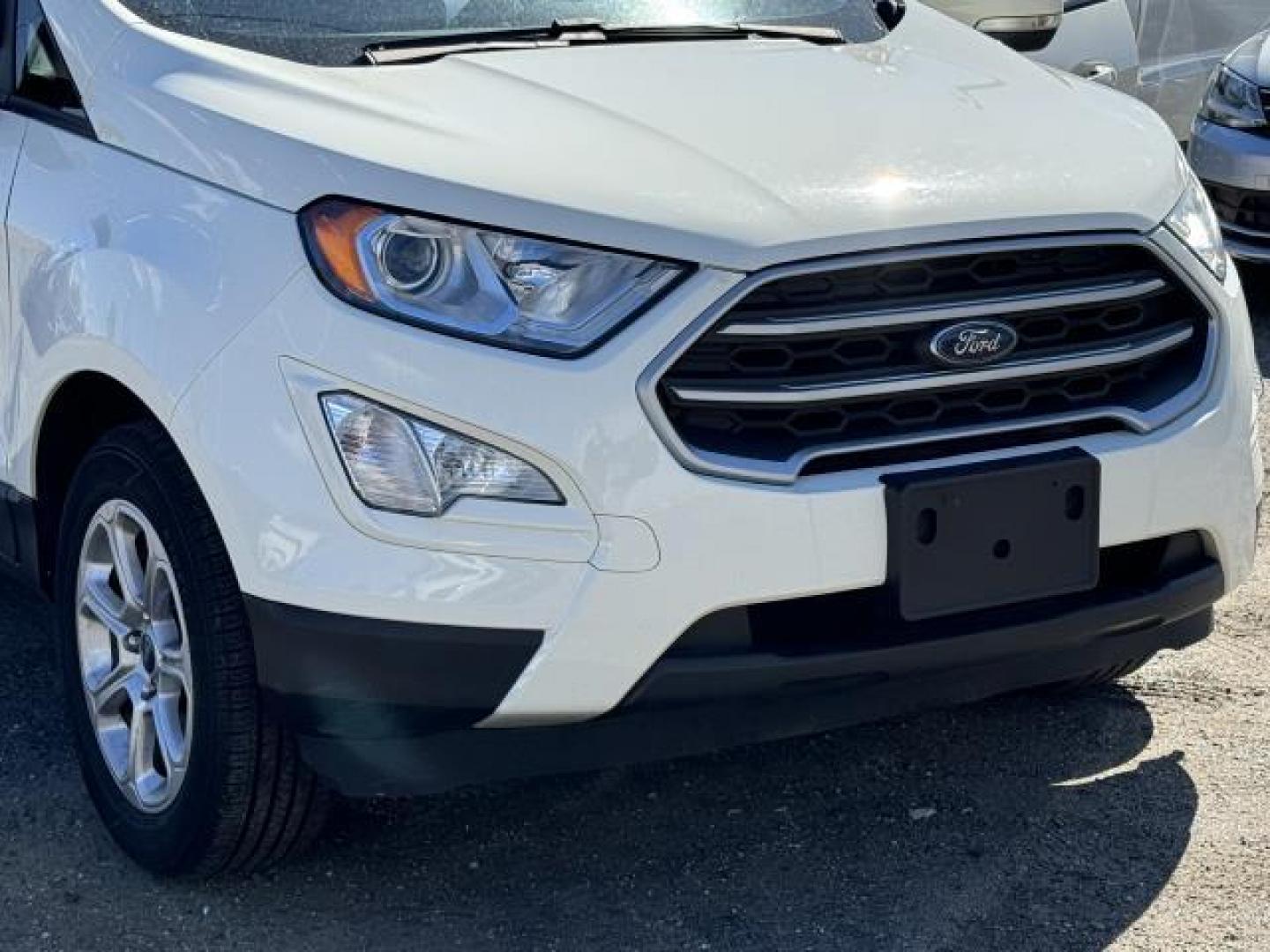 2020 Diamond White /Ebony Black Ford EcoSport SE FWD (MAJ3S2GEXLC) , Automatic transmission, located at 1696 Sunrise Hwy, Bay Shore, NY, 11706, (516) 557-0557, 40.733665, -73.256317 - Photo#52