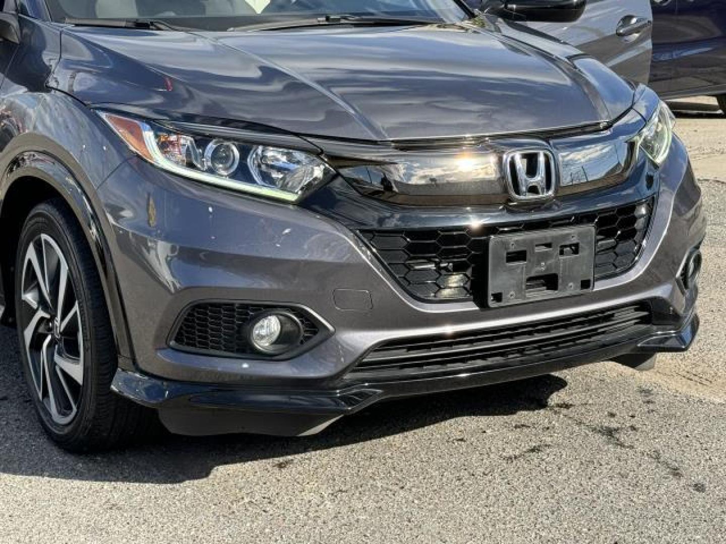 2019 Modern Steel Metallic /Black Honda HR-V Sport AWD CVT (3CZRU6H17KG) , Automatic transmission, located at 1696 Sunrise Hwy, Bay Shore, NY, 11706, (516) 557-0557, 40.733665, -73.256317 - Photo#49