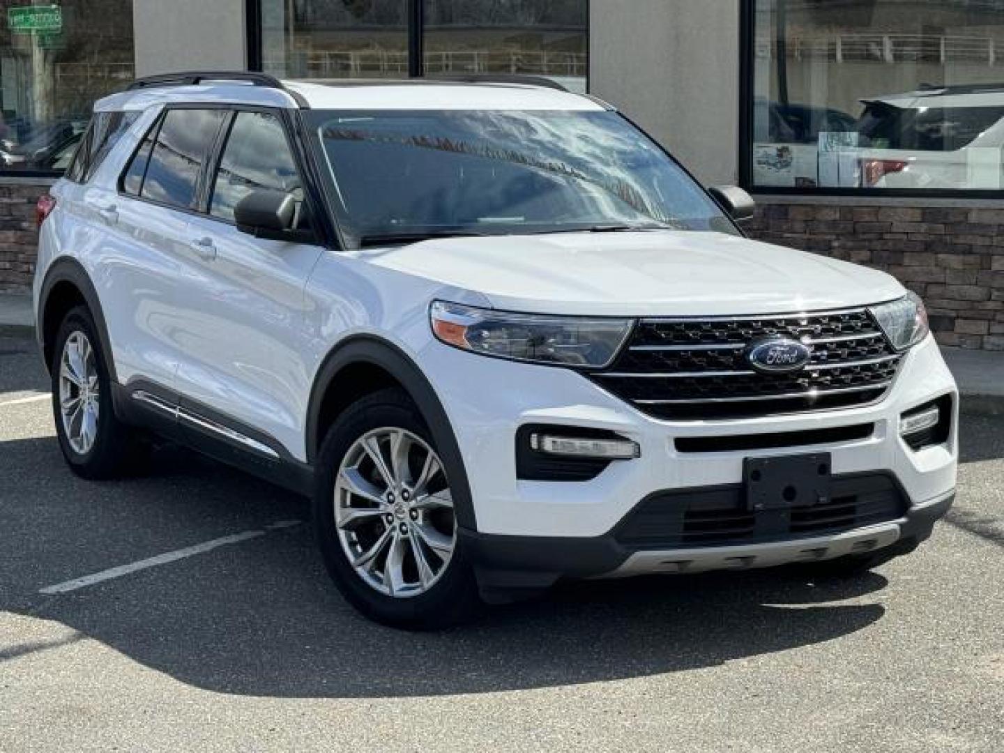 2021 Oxford White /Ebony Ford Explorer XLT 4WD (1FMSK8DH3MG) , Automatic transmission, located at 1696 Sunrise Hwy, Bay Shore, NY, 11706, (516) 557-0557, 40.733665, -73.256317 - You'll have a memorable drive every time you start this 2021 Ford Explorer up. Curious about how far this Explorer has been driven? The odometer reads 50182 miles. Buy with confidence knowing you're getting the best price and the best service. Come test drive this vehicle today. All internet purcha - Photo#0