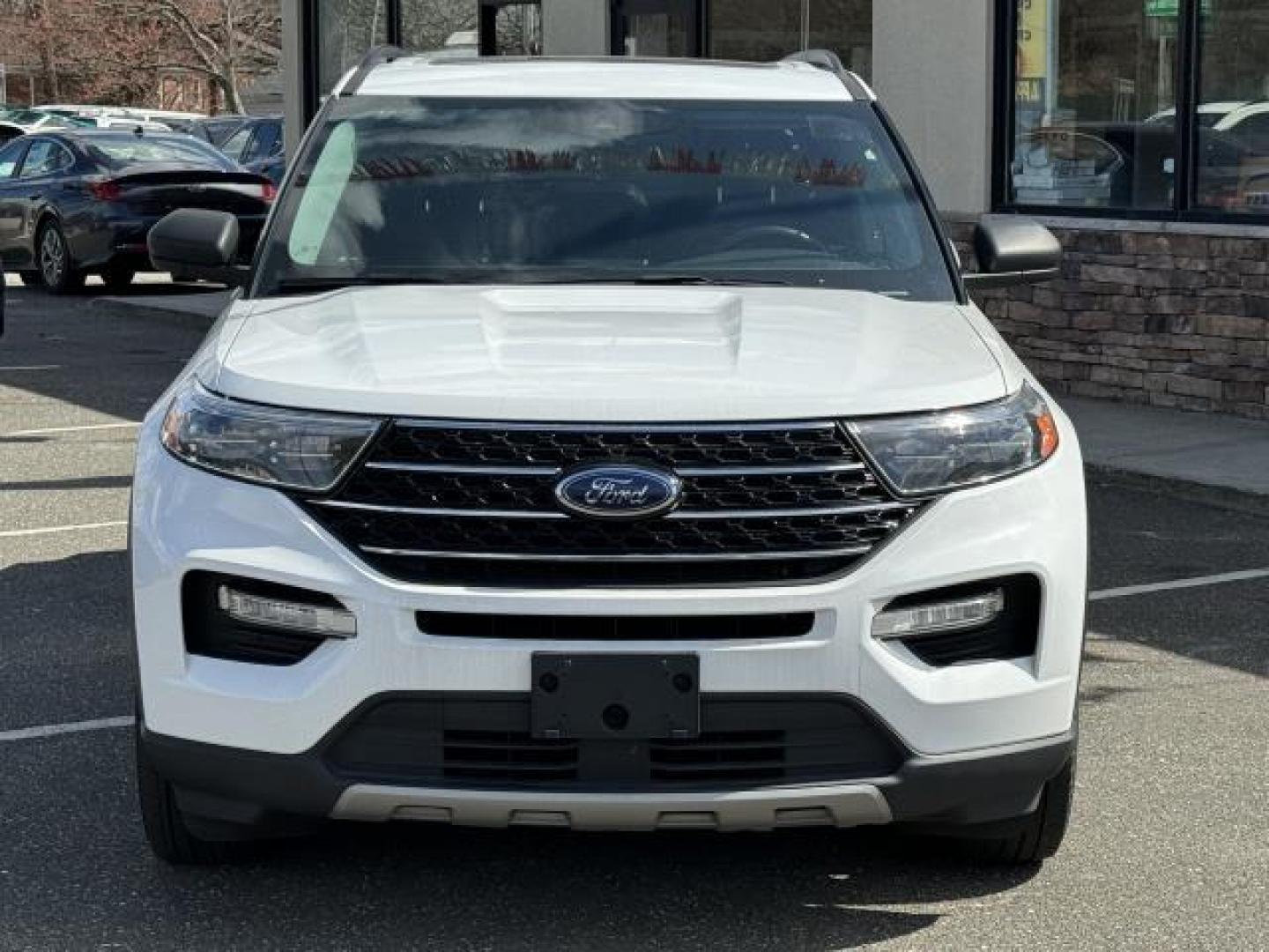 2021 Oxford White /Ebony Ford Explorer XLT 4WD (1FMSK8DH3MG) , Automatic transmission, located at 1696 Sunrise Hwy, Bay Shore, NY, 11706, (516) 557-0557, 40.733665, -73.256317 - You'll have a memorable drive every time you start this 2021 Ford Explorer up. Curious about how far this Explorer has been driven? The odometer reads 50182 miles. Buy with confidence knowing you're getting the best price and the best service. Come test drive this vehicle today. All internet purcha - Photo#2