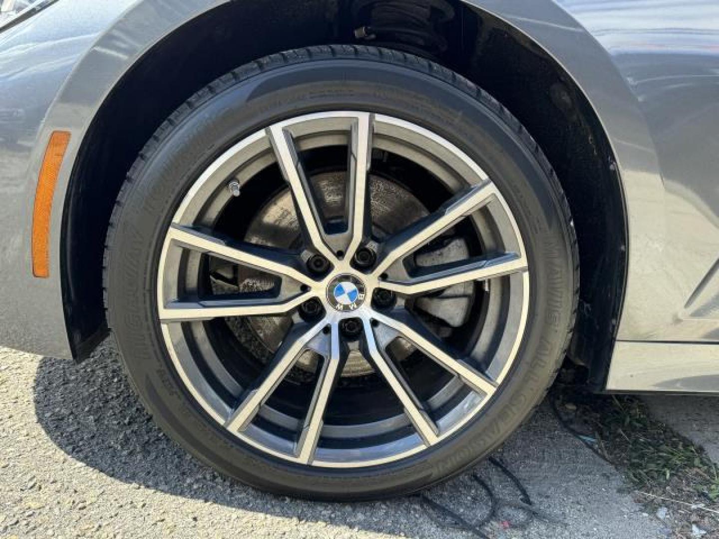 2020 Mineral Gray Metallic /Black BMW 3 Series 330i xDrive Sedan North America (3MW5R7J00L8) , Automatic transmission, located at 1696 Sunrise Hwy, Bay Shore, NY, 11706, (516) 557-0557, 40.733665, -73.256317 - Photo#9