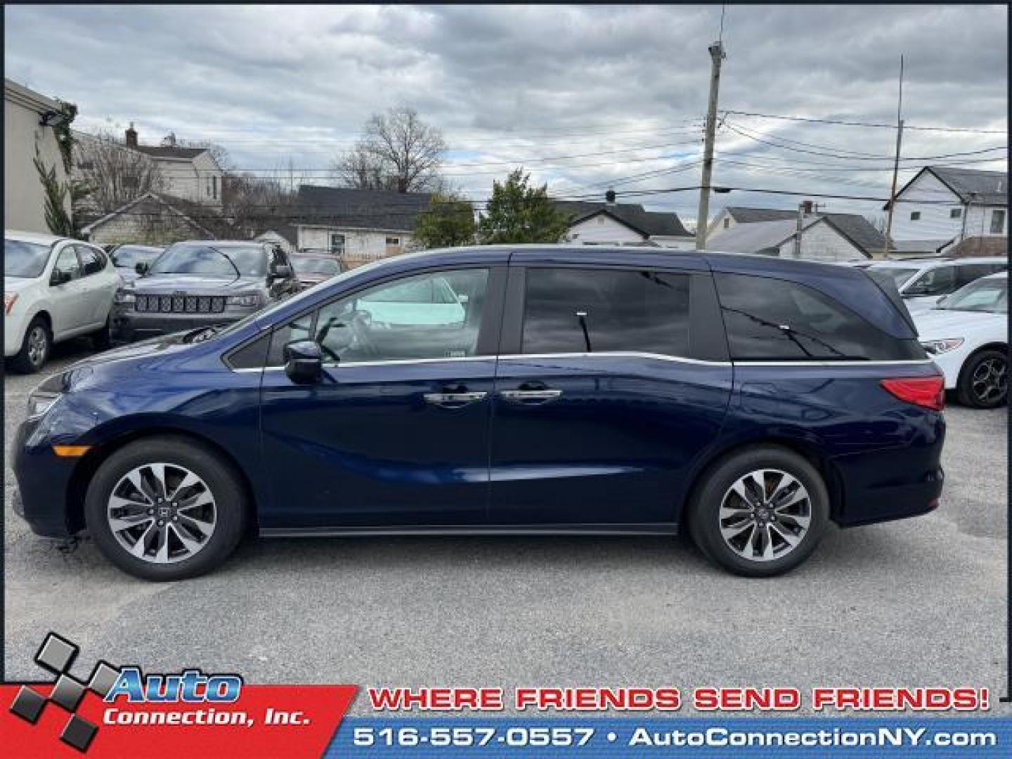 2021 Obsidian Blue Pearl /Gray Honda Odyssey EX-L Auto (5FNRL6H75MB) , Automatic transmission, located at 1696 Sunrise Hwy, Bay Shore, NY, 11706, (516) 557-0557, 40.733665, -73.256317 - Photo#12