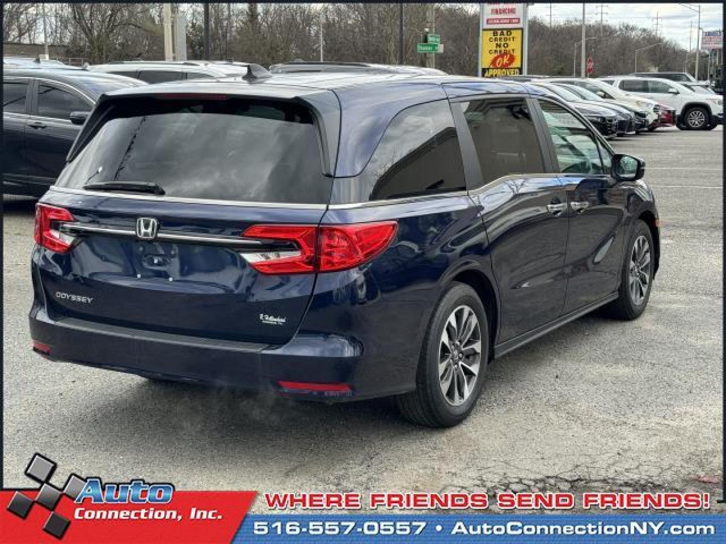 2021 Obsidian Blue Pearl /Gray Honda Odyssey EX-L Auto (5FNRL6H75MB) , Automatic transmission, located at 1696 Sunrise Hwy, Bay Shore, NY, 11706, (516) 557-0557, 40.733665, -73.256317 - Photo#14