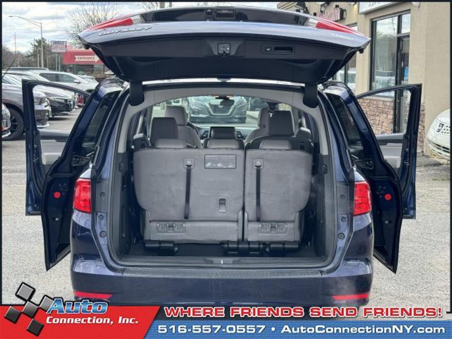 2021 Obsidian Blue Pearl /Gray Honda Odyssey EX-L Auto (5FNRL6H75MB) , Automatic transmission, located at 1696 Sunrise Hwy, Bay Shore, NY, 11706, (516) 557-0557, 40.733665, -73.256317 - Photo#48