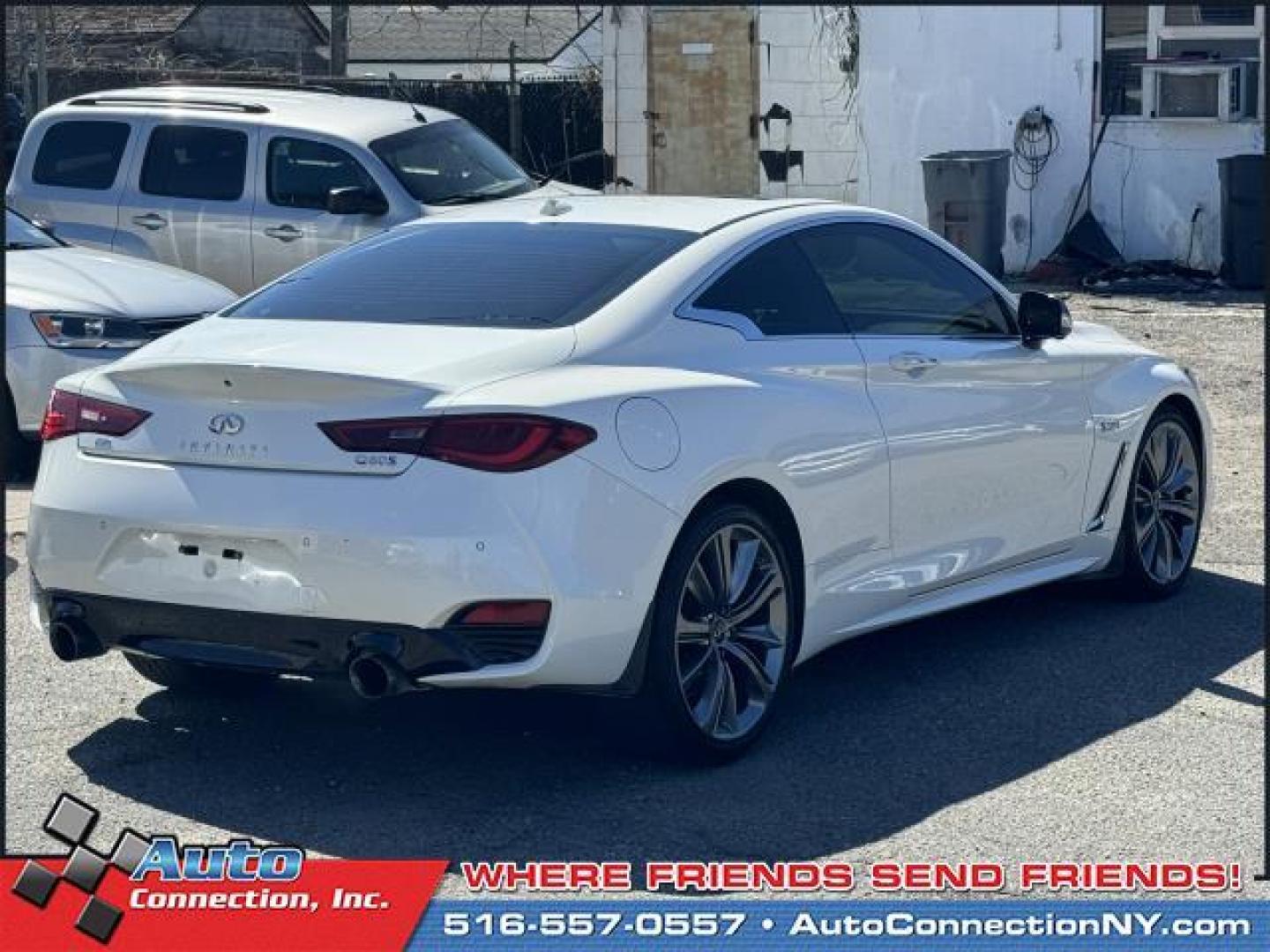 2019 Majestic White /Monaco Red INFINITI Q60 RED SPORT 400 AWD (JN1FV7EL1KM) , Automatic transmission, located at 1696 Sunrise Hwy, Bay Shore, NY, 11706, (516) 557-0557, 40.733665, -73.256317 - You'll have a memorable drive every time you start this 2019 INFINITI Q60 up. This Q60 has been driven with care for 43589 miles. We try to make the purchase process as easy and as hassle-free as possible. We encourage you to experience this Q60 for yourself. All internet purchases include a 12 mo/ - Photo#14