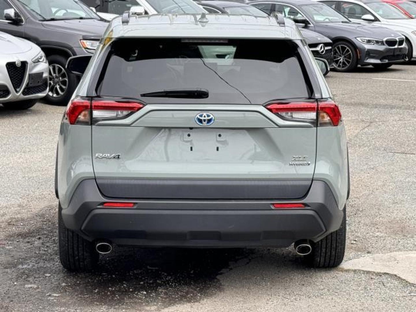 2021 Lunar Rock /Black Toyota RAV4 Hybrid XLE AWD (Natl) (2T3RWRFV1MW) , Automatic transmission, located at 1696 Sunrise Hwy, Bay Shore, NY, 11706, (516) 557-0557, 40.733665, -73.256317 - Photo#13