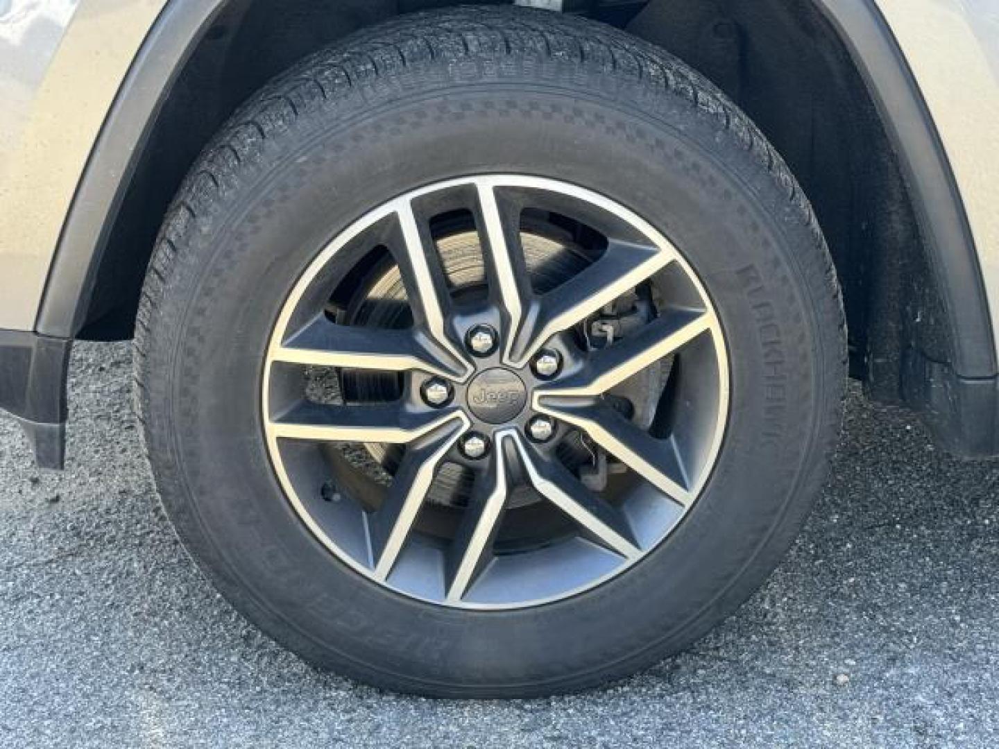 2020 Billet Silver Metallic Clearcoat /Black Jeep Grand Cherokee Limited 4x4 (1C4RJFBG3LC) , Automatic transmission, located at 1696 Sunrise Hwy, Bay Shore, NY, 11706, (516) 557-0557, 40.733665, -73.256317 - This 2020 Jeep Grand Cherokee is in great mechanical and physical condition. This Grand Cherokee has 75880 miles, and it has plenty more to go with you behind the wheel. We always appreciate your business at Auto Connection. Drive it home today. All internet purchases include a 12 mo/ 12000 mile pr - Photo#10