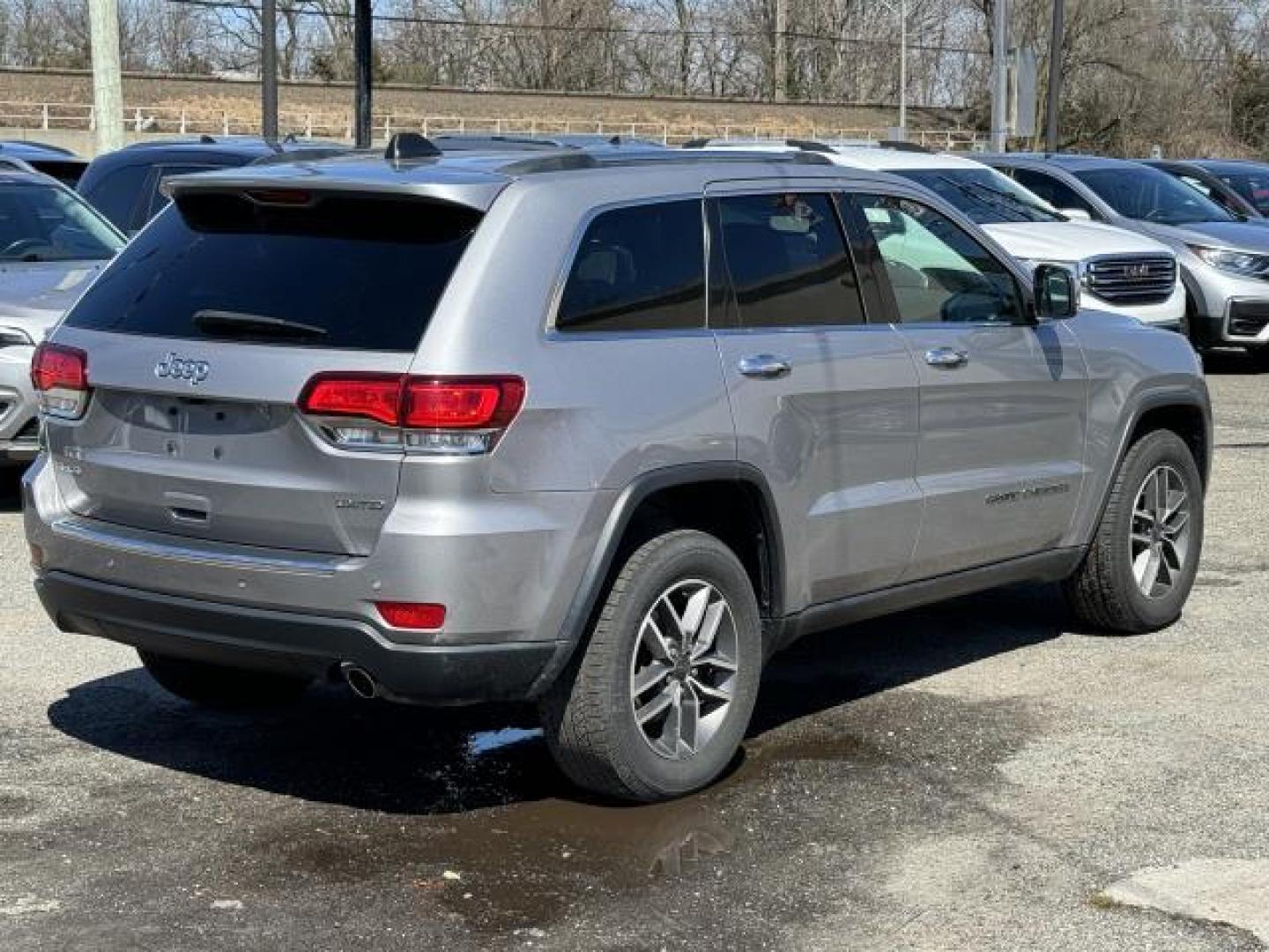 2020 Billet Silver Metallic Clearcoat /Black Jeep Grand Cherokee Limited 4x4 (1C4RJFBG3LC) , Automatic transmission, located at 1696 Sunrise Hwy, Bay Shore, NY, 11706, (516) 557-0557, 40.733665, -73.256317 - Photo#14