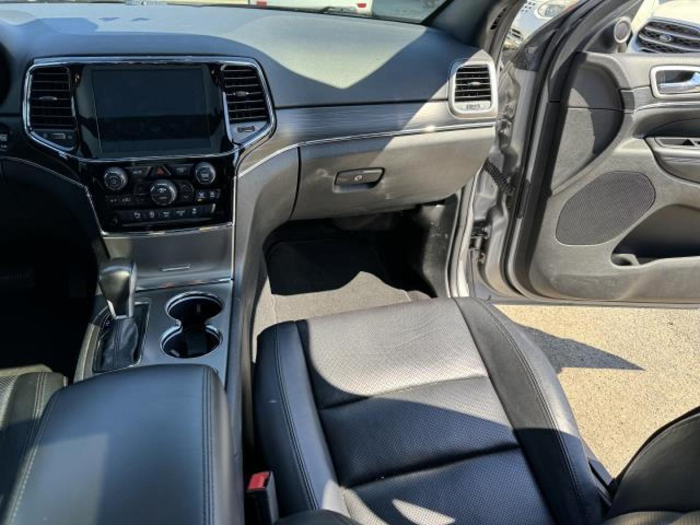 2020 Billet Silver Metallic Clearcoat /Black Jeep Grand Cherokee Limited 4x4 (1C4RJFBG3LC) , Automatic transmission, located at 1696 Sunrise Hwy, Bay Shore, NY, 11706, (516) 557-0557, 40.733665, -73.256317 - Photo#21