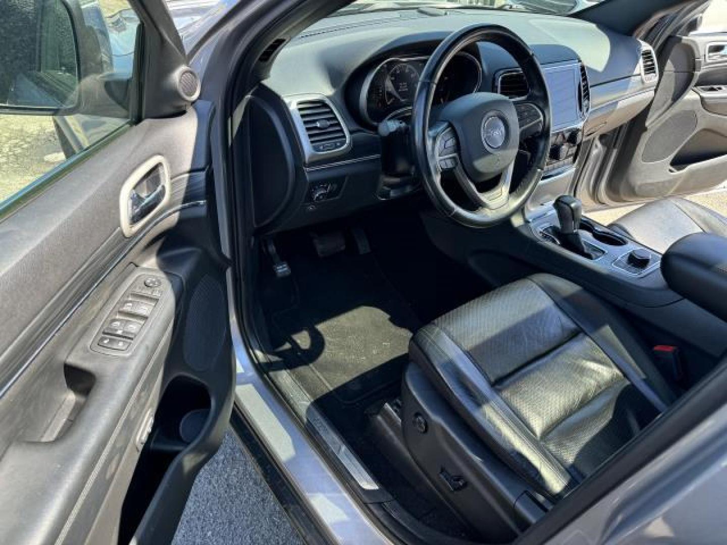 2020 Billet Silver Metallic Clearcoat /Black Jeep Grand Cherokee Limited 4x4 (1C4RJFBG3LC) , Automatic transmission, located at 1696 Sunrise Hwy, Bay Shore, NY, 11706, (516) 557-0557, 40.733665, -73.256317 - Photo#24