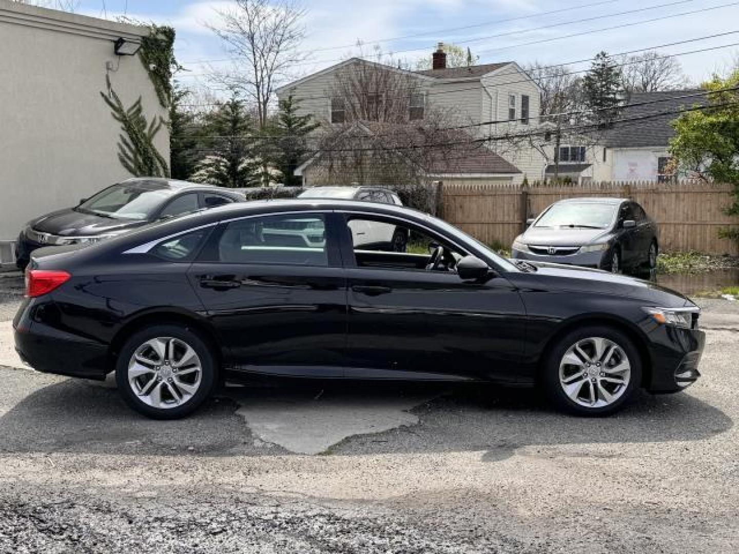 2020 Crystal Black Pearl /Black Honda Accord Sedan LX 1.5T CVT (1HGCV1F14LA) , Automatic transmission, located at 1696 Sunrise Hwy, Bay Shore, NY, 11706, (516) 557-0557, 40.733665, -73.256317 - Photo#15