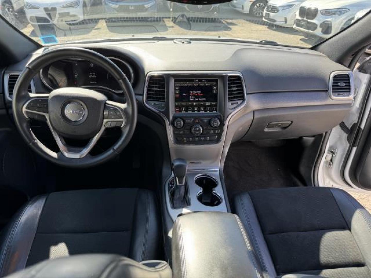 2018 Bright White Clearcoat /Black Jeep Grand Cherokee Laredo E 4x4 *Ltd Avail* (1C4RJFAG3JC) , Automatic transmission, located at 1696 Sunrise Hwy, Bay Shore, NY, 11706, (516) 557-0557, 40.733665, -73.256317 - Photo#7