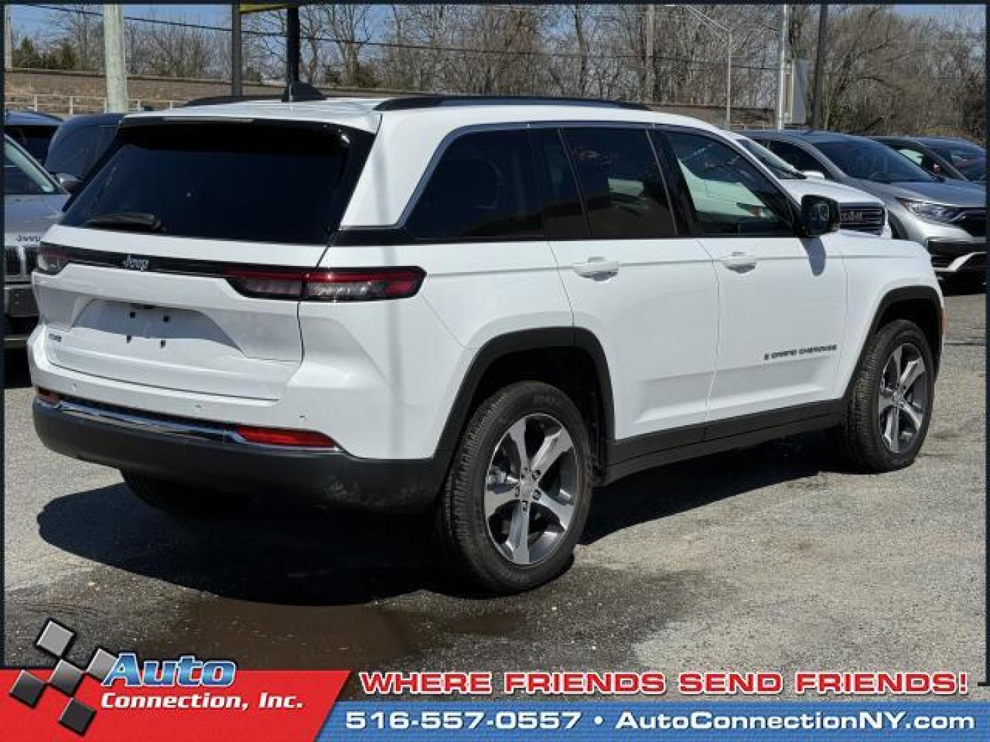 2023 Bright White Clearcoat /Global Black Jeep Grand Cherokee 4xe 4x4 (1C4RJYB67P8) , Automatic transmission, located at 1696 Sunrise Hwy, Bay Shore, NY, 11706, (516) 557-0557, 40.733665, -73.256317 - Photo#14