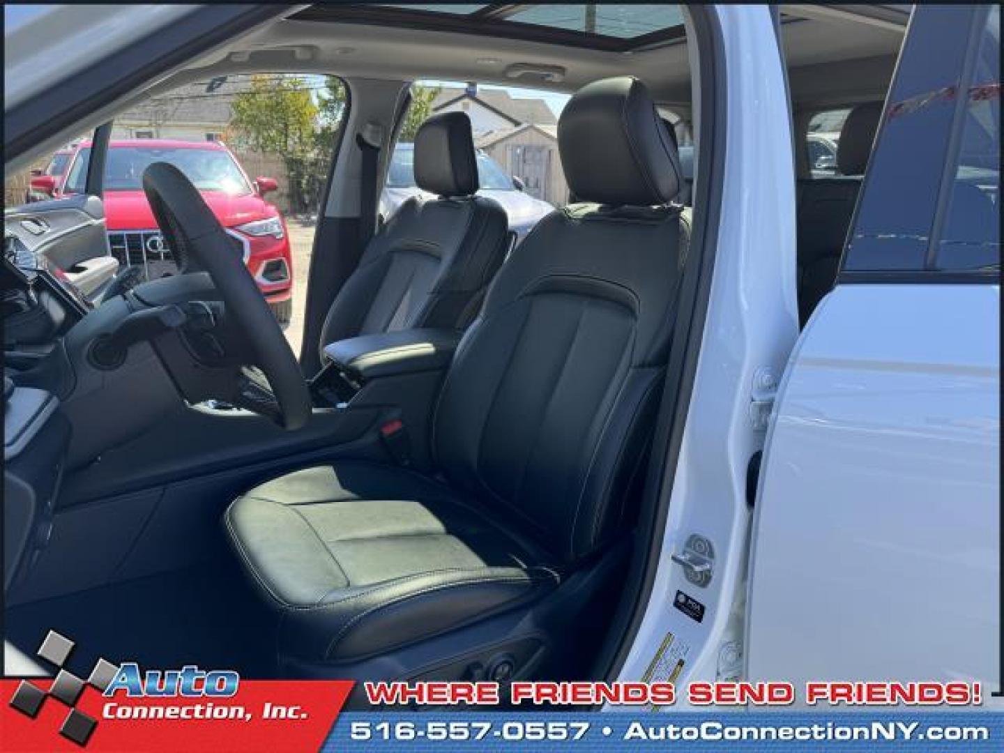 2023 Bright White Clearcoat /Global Black Jeep Grand Cherokee 4xe 4x4 (1C4RJYB67P8) , Automatic transmission, located at 1696 Sunrise Hwy, Bay Shore, NY, 11706, (516) 557-0557, 40.733665, -73.256317 - Photo#25