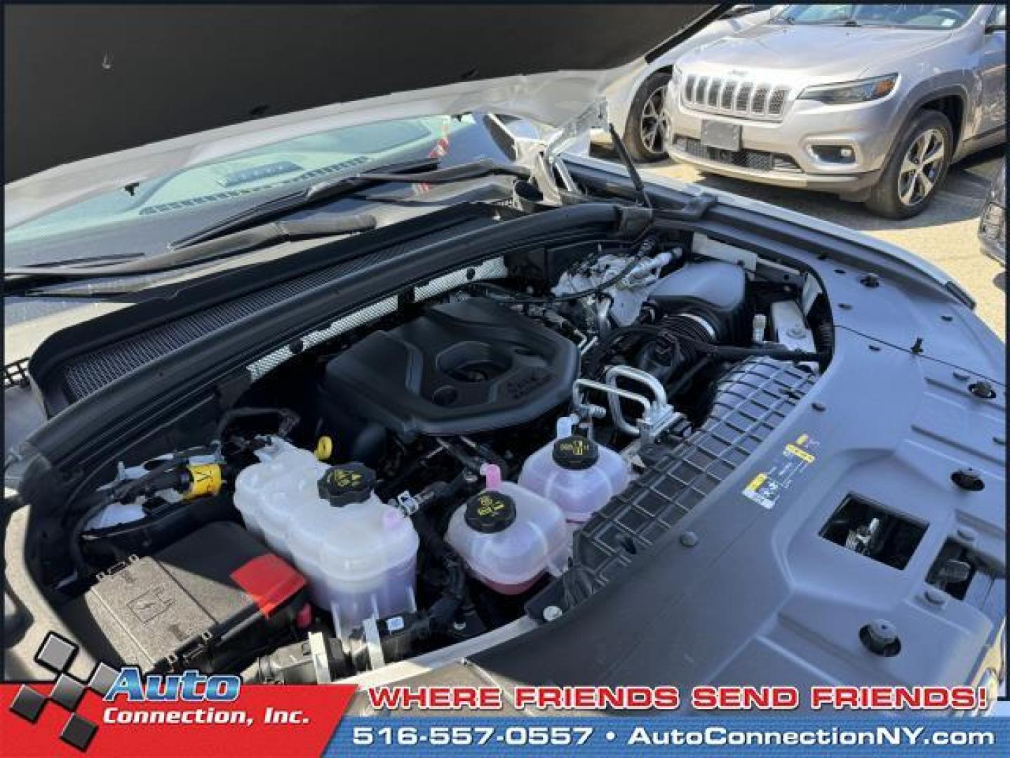 2023 Bright White Clearcoat /Global Black Jeep Grand Cherokee 4xe 4x4 (1C4RJYB67P8) , Automatic transmission, located at 1696 Sunrise Hwy, Bay Shore, NY, 11706, (516) 557-0557, 40.733665, -73.256317 - Photo#44