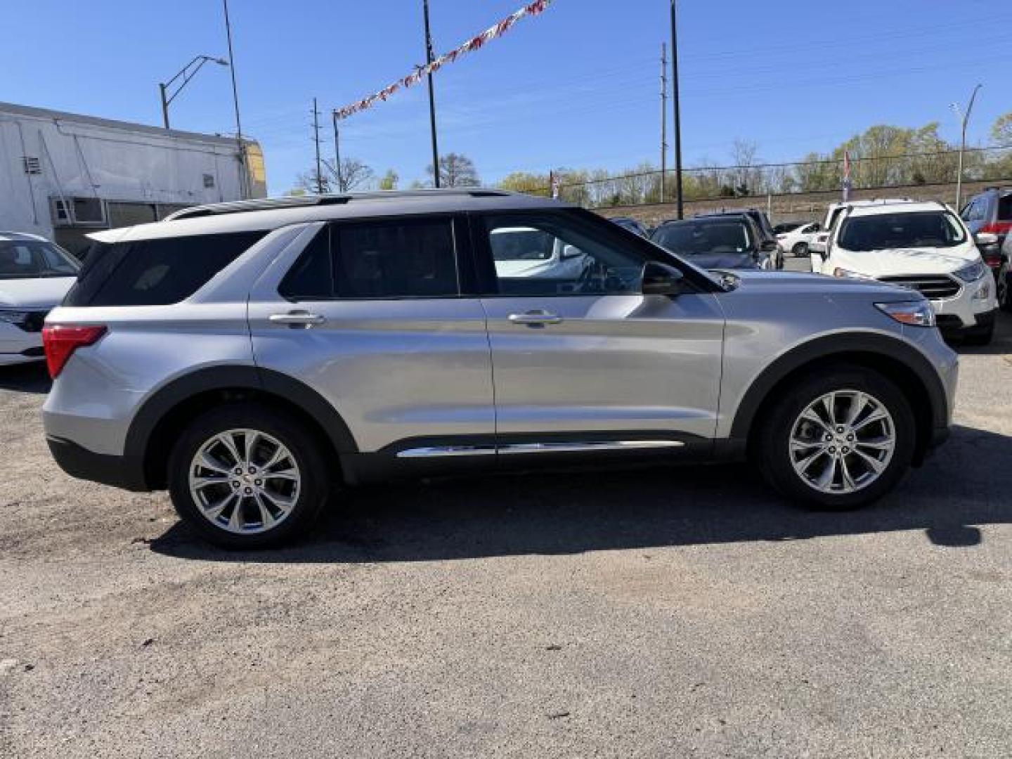 2021 Iconic Silver Metallic /Ebony Ford Explorer Limited 4WD (1FMSK8FH9MG) , Automatic transmission, located at 1696 Sunrise Hwy, Bay Shore, NY, 11706, (516) 557-0557, 40.733665, -73.256317 - This 2021 Ford Explorer is a dream to drive. This Explorer has traveled 62688 miles, and is ready for you to drive it for many more. We're overstocked and ready to make deals with all of our customers. Do not Hesitate on such a great offer. All internet purchases include a 12 mo/ 12000 mile protect - Photo#15