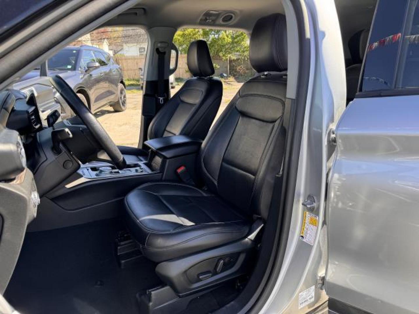 2021 Iconic Silver Metallic /Ebony Ford Explorer Limited 4WD (1FMSK8FH9MG) , Automatic transmission, located at 1696 Sunrise Hwy, Bay Shore, NY, 11706, (516) 557-0557, 40.733665, -73.256317 - This 2021 Ford Explorer is a dream to drive. This Explorer has traveled 62688 miles, and is ready for you to drive it for many more. We're overstocked and ready to make deals with all of our customers. Do not Hesitate on such a great offer. All internet purchases include a 12 mo/ 12000 mile protect - Photo#27