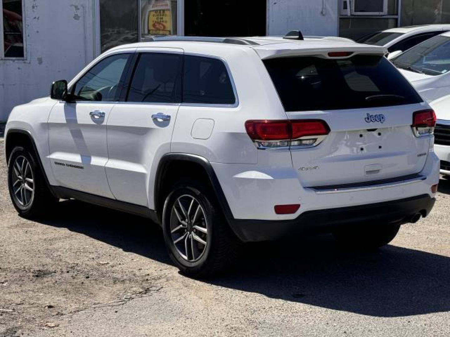 2021 Bright White Clearcoat /Black Jeep Grand Cherokee Limited 4x4 (1C4RJFBG4MC) , Automatic transmission, located at 1696 Sunrise Hwy, Bay Shore, NY, 11706, (516) 557-0557, 40.733665, -73.256317 - You'll enjoy the open roads and city streets in this 2021 Jeep Grand Cherokee. This Grand Cherokee has been driven with care for 58938 miles. Visit us to learn how you can add this vehicle to your family lineup. Schedule now for a test drive before this model is gone. All internet purchases include - Photo#4