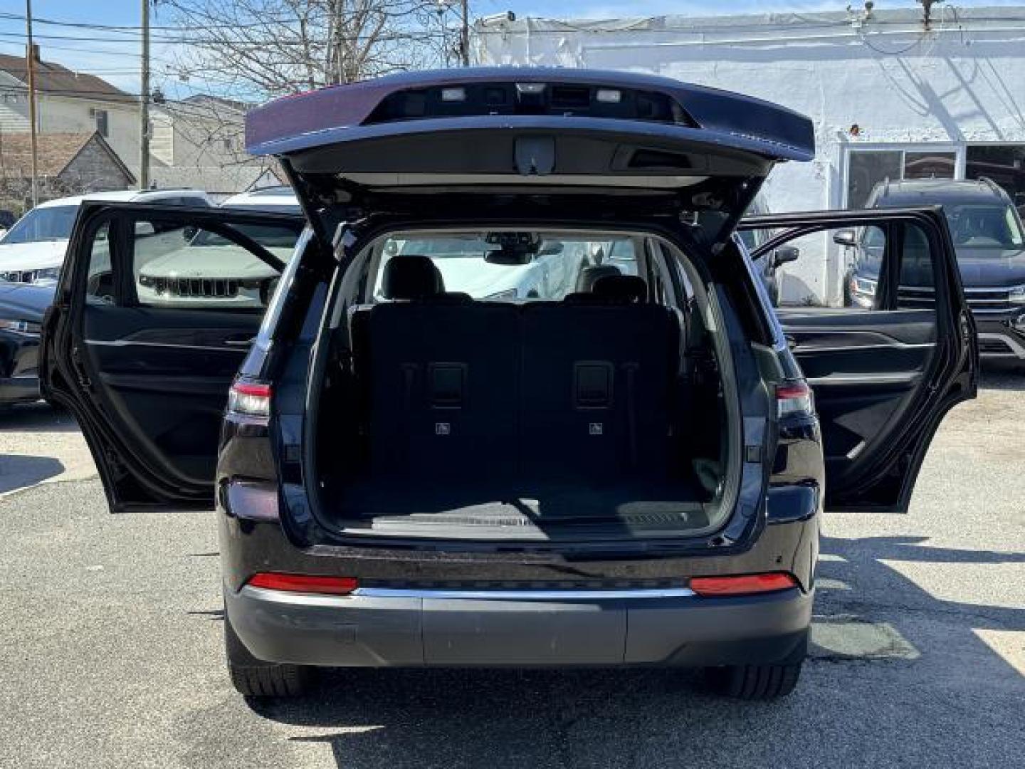 2022 Velvet Red Pearlcoat /Global Black Jeep Grand Cherokee L Limited 4x4 (1C4RJKBG1N8) , Automatic transmission, located at 1696 Sunrise Hwy, Bay Shore, NY, 11706, (516) 557-0557, 40.733665, -73.256317 - Designed to deliver superior performance and driving enjoyment, this 2022 Jeep Grand Cherokee L is ready for you to drive home. This Grand Cherokee L offers you 28343 miles, and will be sure to give you many more. We're overstocked and ready to make deals with all of our customers. Start driving to - Photo#48