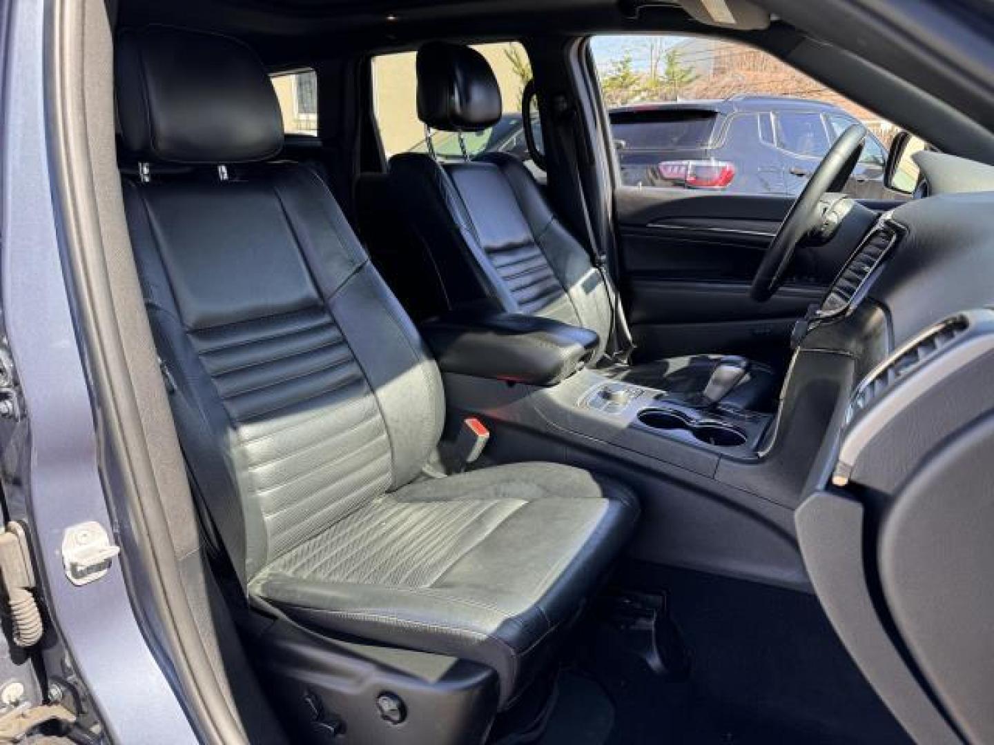 2019 Slate Blue Pearlcoat /Black Jeep Grand Cherokee Limited X 4x4 (1C4RJFBG9KC) , Automatic transmission, located at 1696 Sunrise Hwy, Bay Shore, NY, 11706, (516) 557-0557, 40.733665, -73.256317 - You'll have a memorable drive every time you start this 2019 Jeep Grand Cherokee up. This Grand Cherokee has been driven with care for 41963 miles. You'll always feel welcome at Auto Connection. Call today to speak to any of our sale associates. All internet purchases include a 12 mo/ 12000 mile pr - Photo#5